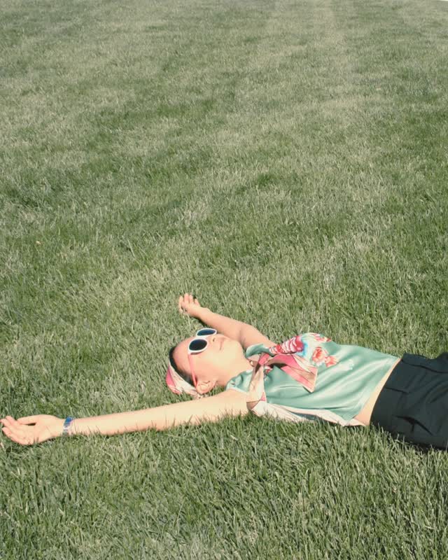 We often give time all the credit for healing.
But healing is the intentional work we do within the time we’re given.
Time offers space.
And in that space, we get to breathe, reflect, untangle, and gently mend.
If you’re in a season of healing, may you give yourself both space and compassion. 💛💛💛
#Hypnotherapy
#HealingJourney
#PersonalGrowth
#SelfCompassion
#Mindfulness