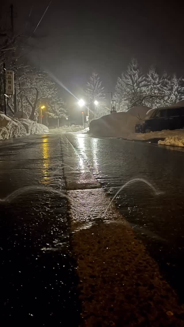 Back when the skiing was on but so was the shovelling #myoko #taiyo.yuki.myoko #shovelling