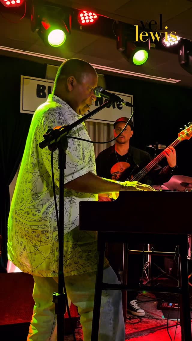 Vel Lewis performing “I Wanna Be Cool” at Blue Note Rio (2025)
Follow Vel Lewis Music for more!
#VelLewisMusic #jazz #hammondorgan #hamfam #organ #music #iwannabecool #groove #live #performance #brasil #bluenote #bluenoterio #copacabana