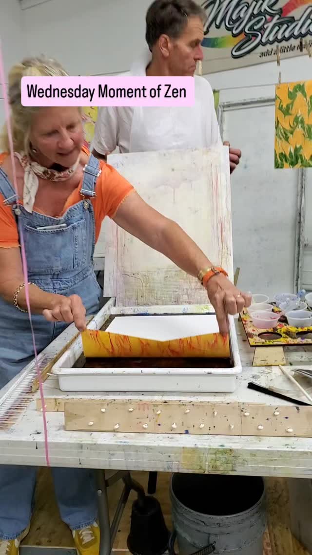 Breathe and relax this Wednesday.
#majikstudios207 #localstudio #majikalmarblingreveal #radartist #floatingpaint