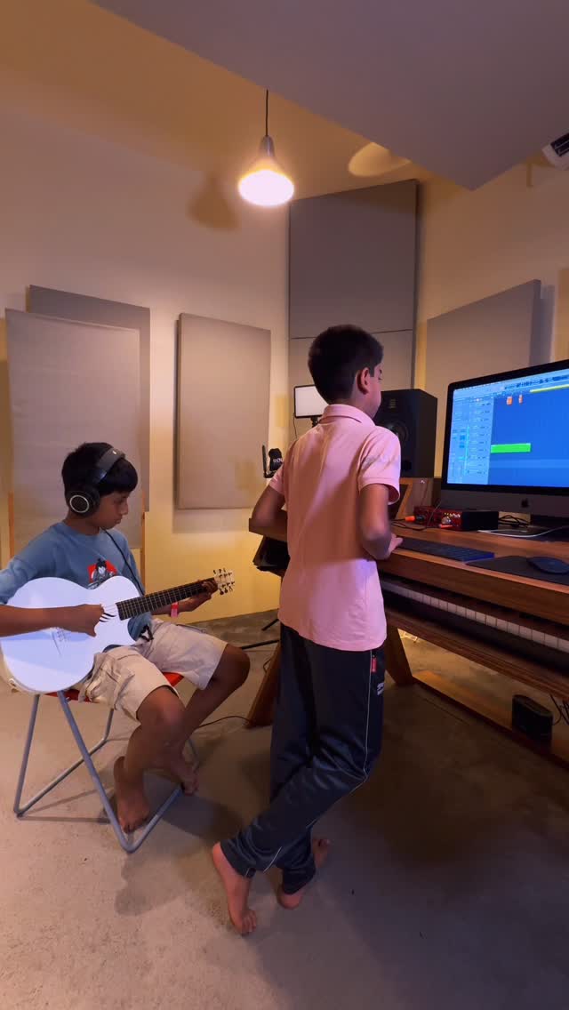 If your child is interested in music, this is a great opportunity to explore it seriously.
Our 4-week program covers:
• Music production basics
• DJing fundamentals
• Introduction to careers in music
Students will also create their own track and perform at a final showcase.
📍 #musicislife by rishe, Pune
🎓 Certificate included
👥 Limited seats
Feel free to reply for details or registration.