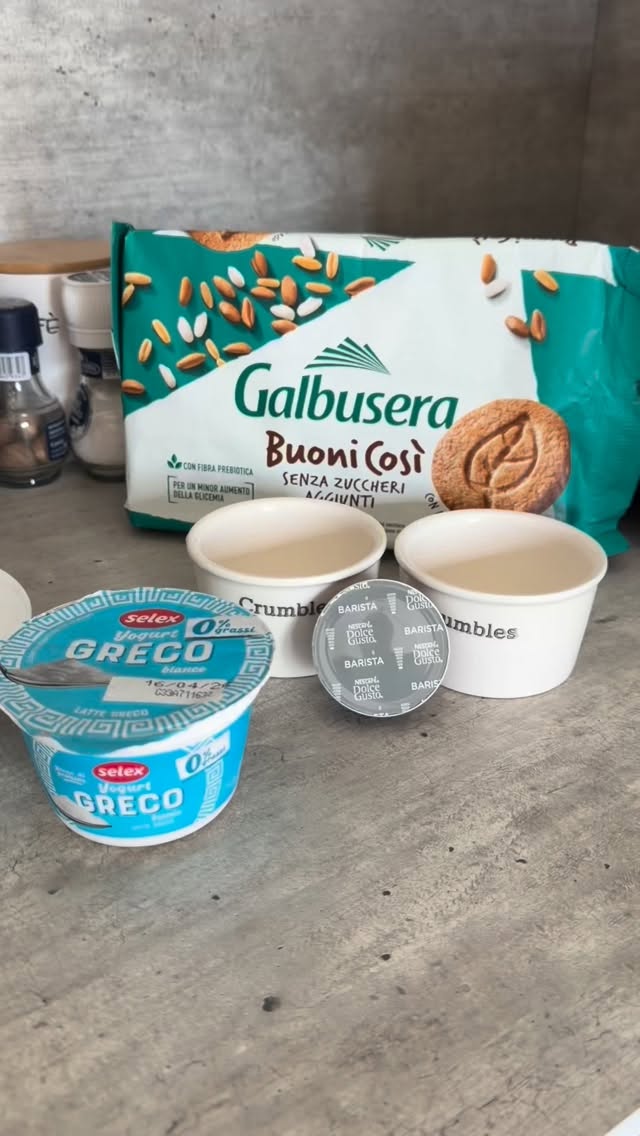 JAPANESE CHEESECAKE
Ricetta virale che ho voluto provare.
Ho voluto aromatizzare lo yogurt e ho utilizzato dei biscotti senza zuccheri AGGIUNTI.
Una volta preparato lasciate almeno 2h in frigo in modo tale che i biscotti si ammorbidiscano.
Veloce, facile e buona!
#japanesecheesecake #nutrizionista #nutrizione #cagliari
