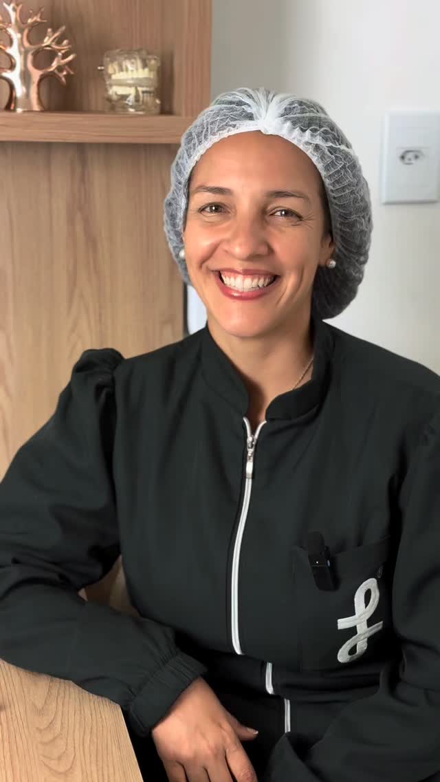 🍫🦷 A resposta pode te surpreender!
O segredo não é proibir o chocolate, mas sim saber como cuidar do seu sorriso depois de aproveitar! 🐰✨
Dicas de ouro para o feriado:
✅ Espere 30 min para escovar os dentes após o doce.
✅ O fio dental é seu melhor amigo (não esqueça!).
✅ Água ajuda a equilibrar o pH da boca.
Qual o seu chocolate favorito de Páscoa?
Conta aqui nos comentários! 👇
#maisanascimento #dicasdesaúde aude #PascoaSemCárie #riodecontas
