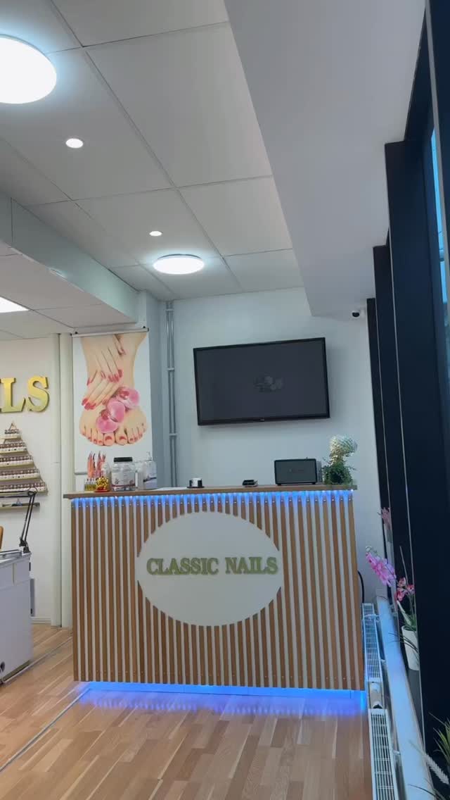 Fötnyat, förfinat, för dig ✨Upptäck vår nya atmosfär 💖
Välkommen in! 💅🏻
#naglar #örgonfransförlängning #pedikyr #classicnails #göteborg