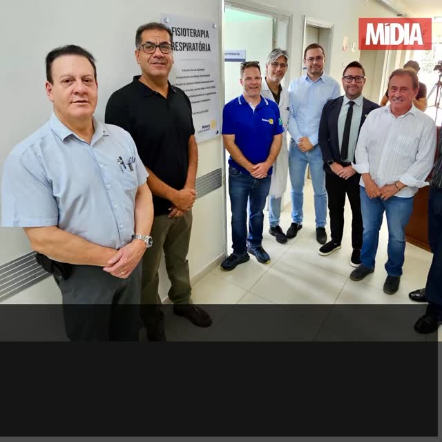 A Santa Casa de Misericórdia de Guaxupé passou a operar, a partir desta quarta-feira, dia 25, com uma estrutura que altera de forma direta a rotina do hospital: uma sala de fisioterapia respiratória equipada e dedicada exclusivamente à reabilitação dos pacientes.
A entrega foi formalizada em cerimônia pela manhã, com a presença da diretoria da instituição e de integrantes do Rotary Club de Guaxupé, responsável pela viabilização do projeto.
LEIA A REPORTAGEM NA ÍNTEGRA >>> link na bio