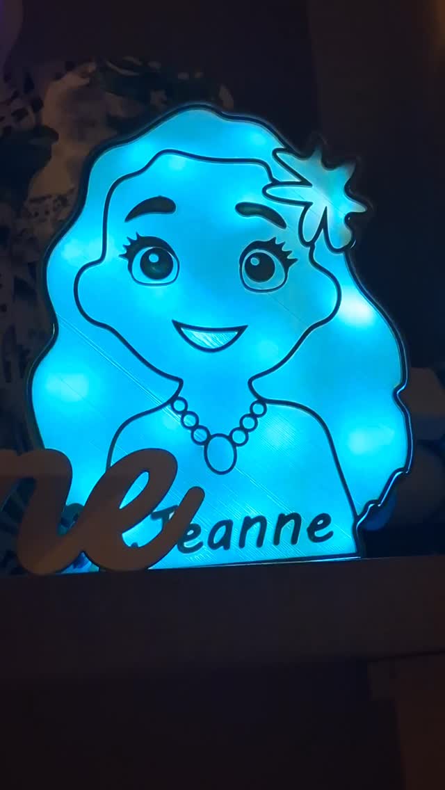 Lampe personnalisée 😍
#jeanne #lampepersonnalisée #lumiere