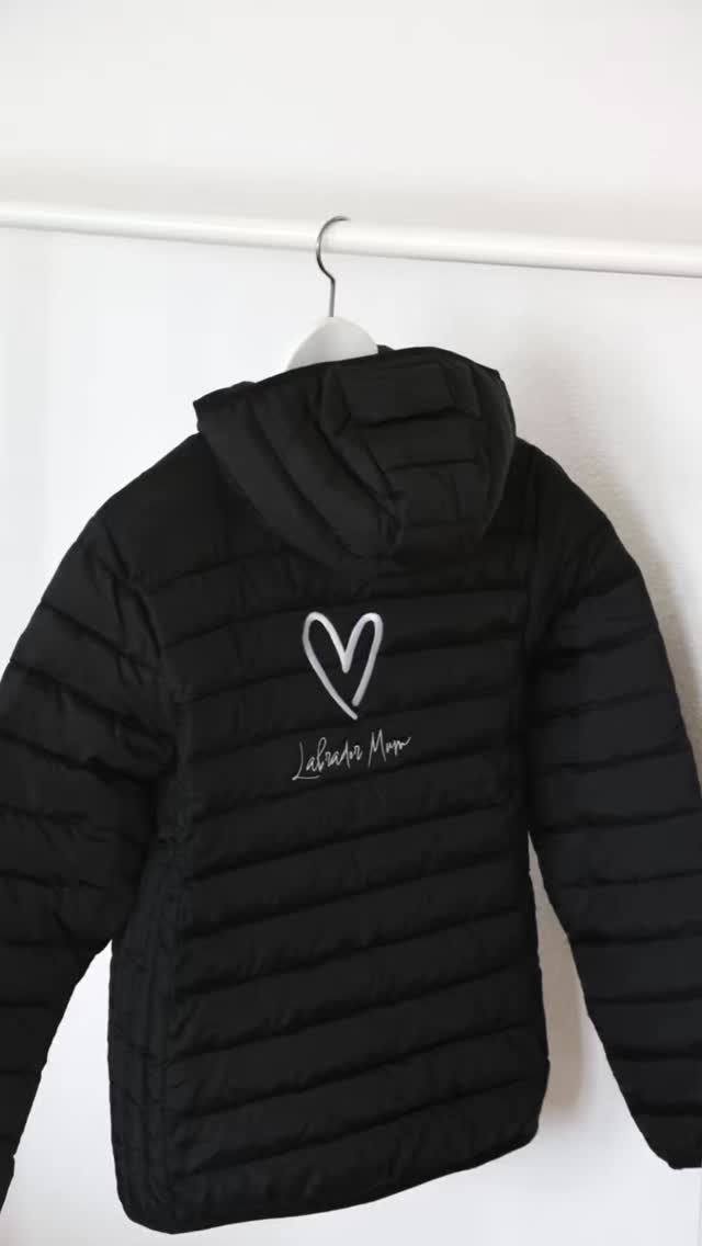 This could be YOUR jacket 👀
Custom made exactly how you want it.
No copies. Just your vision 🧵✨
DM us to create yours 💬
#KLEAheart #custommade #1of1 #personalized #dog