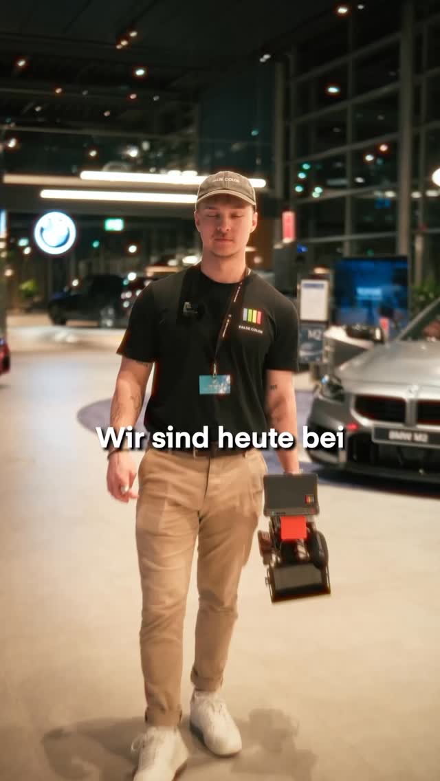 Wir durften den „Connect in Cars“ Abend in der BMW Niederlassung Hannover begleiten 🎥✨
Ein besonderes Event, bei dem starke Gespräche auf ein außergewöhnliches Setting getroffen sind: exklusive Fahrzeuge, inspirierende Menschen und innovative Technik.
Gäste aus verschiedenen Bereichen kamen zusammen, um sich zu vernetzen und neue Impulse mitzunehmen. Genau das macht solche Abende so wertvoll.
Danke für das Vertrauen und diesen gelungenen Abend 🙌
BMW M2 Coupé: Energieverbrauch kombiniert: 10,2–9,7 l/100 km (WLTP); CO₂-Emissionen kombiniert: 230–221 g/km (WLTP); CO₂-Klasse(n): G
BMW M3 CS Touring: Energieverbrauch kombiniert: 10,5 l/100 km (WLTP); CO₂-Emissionen kombiniert: 238 g/km (WLTP); CO₂-Klasse(n): G
BMW iX3 50 xDrive: Energieverbrauch kombiniert: 17,9–15,1 kWh/100 km (WLTP); CO₂-Emissionen kombiniert: 0 g/km (WLTP); Elektrische Reichweite: 678–805 km (WLTP); CO₂-Klasse(n): A