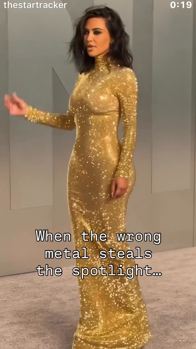 💛🩶When the tone shifts, everything changes ✨
From off to on — this finish brings clarity, contrast, and confidence.
Proof that the right metal doesn’t just shine… it transforms. 🤍
#stylingtips #coloranalysis #undertones #personalstyle #styletransformation fashiontips styleinspo wardrobegoals glowup elevatedstyle chicstyle modernstyle neutraltones cooltones fashioneducation