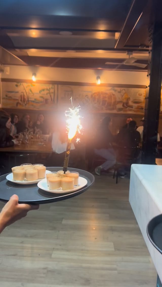 It’s such an honor to be part of moments like these.
To stand beside you, to share the laughter, the love, and the joy of celebrating this beautiful chapter of your life🤗
#barcelona #tapastour #batcheloretteparty #fun #wedding