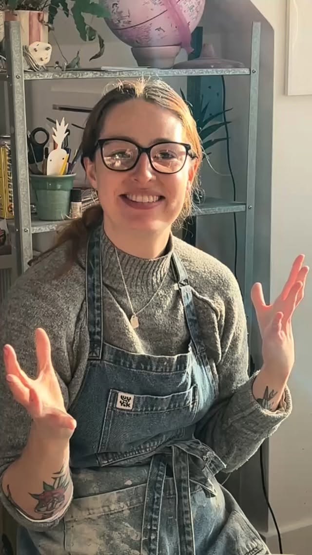 ✨some outtakes from our pottery throwdown challenges, a lot more was left on the cutting room floor for very good reasons haha✨
✨we enjoyed doing these challenges, even if we compared the whole time, it was fun to push ourselves and our clay. We don’t get much time to play around and experiment anymore so we liked having allocated time to try these techniques out✨
✨we have been at a loose end without our weekly @potterythrow ~ more reel series will be coming soon, keep your eyes peeled!✨