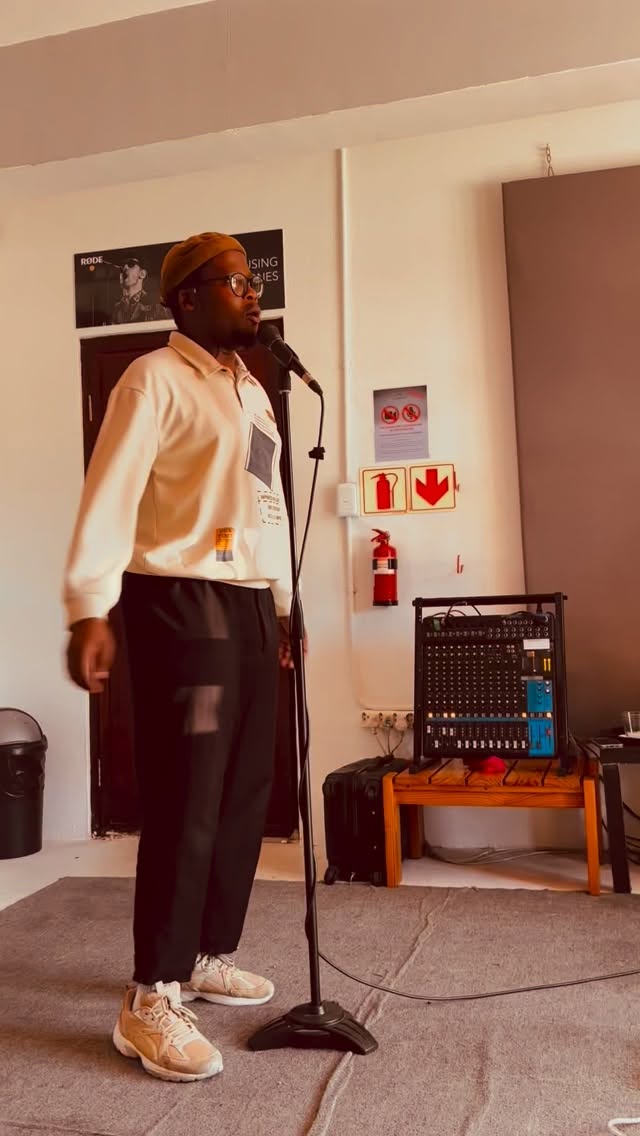 We got a moment to catch up with Kitso Seti while rehearsals for home of sound were underway today!😻🇿🇦🔥🎶🎙️We cannot wait to see you all on Sunday!
#koptonmusic #homeofsoundfestival #kitsoseti #jazz #capetownjazz