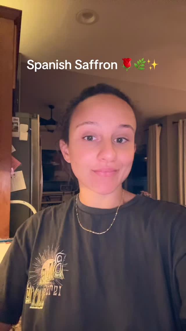 Hola/Hello! Happy Monday. PSA: Saffron has been proven as effective as Prozac.
Remember, gut health is number 1! Focus on the gut, give the body real food, it will respond, absorb, and perform. Wishing you health, wealth, and happiness.
Xo,
Liv
#saffron #depression #support #education