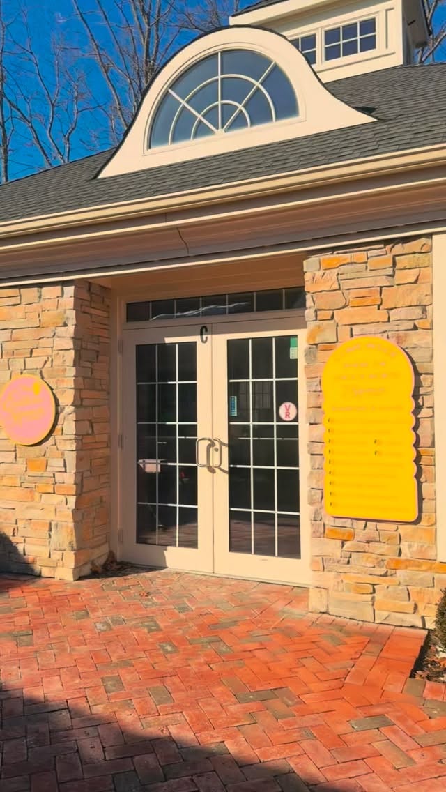 We’re so excited to celebrate the opening of Eastern Squeeze — a vibrant new juice bar at the Shoppes at East Wind! 🍍✨
Opening its doors on April 11, this adorable spot is more than just healthy drinks — it’s an experience for all ages. From playful fruit-inspired furniture to a cozy little stage for kids’ karaoke 🎤🍓, every detail is designed to bring joy, color, and community together.
Fresh, healthy, and full of life — Eastern Squeeze @theeasternsqueeze is the perfect place to stop by, sip something delicious, and let the kids have fun while you relax.
We’re so proud to have created their signage and be a small part of such a beautiful, feel-good space 💛
Go check them out and support local — you’re going to love it!
#EasternSqueeze #EastWindShops #SupportLocalLI #LongIslandEats #HealthyVibesOnly