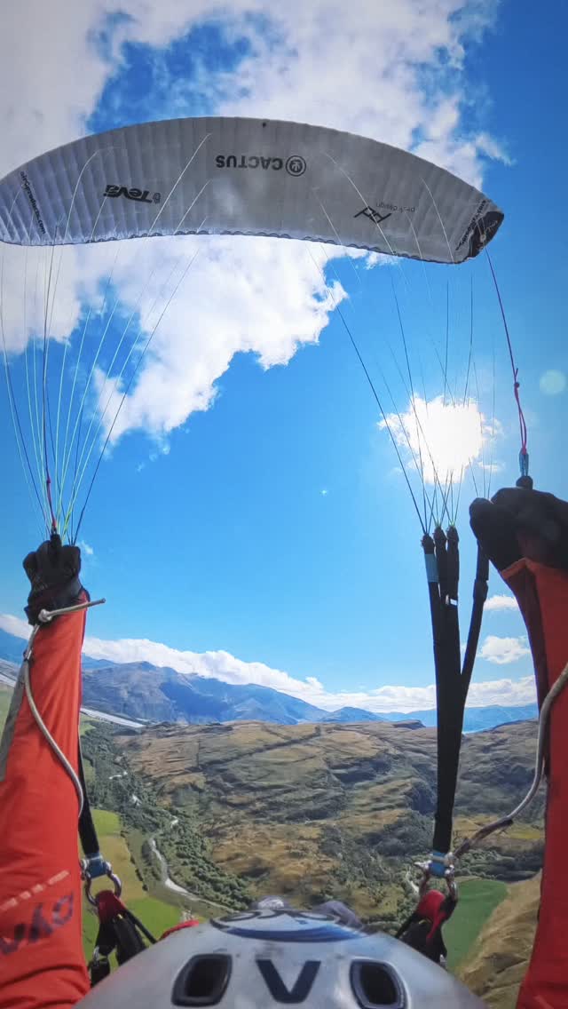F**k LET’S GO!!!!
@cactusoutdoor @peakdesign.nz @teva_newzealand @proximityflight @airg_products @paraglidingworld @acro.paragliding @airg.family @pro.paragliding @paraclinicsaotearoa
-
-
-
#paragliding #paraglidinglove #acroparagliding #paraglidinglovers #paraglidinglife