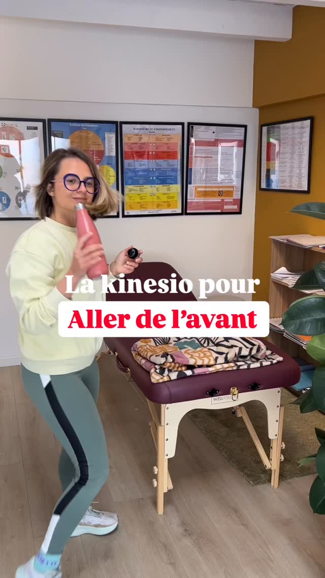 LE MOUVEMENT comme l’une des pratiques fondamentales utilisées en kinesiologie.
LE MOUVEMENT aide à reprogrammer le corps : relancer la circulation énergétique, améliorer la coordination cerveau-corps, diminuer le stress.
LE MOUVEMENT très utilisé dans l’apprentissage (de façon générale, mais surtout scolaire).
Certains exercices comme le mouvement croisé sont inspirés de méthodes éducatives et motrices ( Education kinesthésique) visant à synchroniser les hémisphères.
LE MOUVEMENT pour une approche corporelle comme la kinesio. La kinesiologie s’appuie sur l’idée que le corps garde en mémoire les stress et expériences traumatisantes.
Ce jeu est en vente au grand public, trouvable facilement. L’intégrer dans le quotidien et notamment pour les enfants, c’est « GÉNIAL » 💌🧘🏼♀️🤸🏻
#kinesiologie #merylkinesiologue #blocagesémotionnels