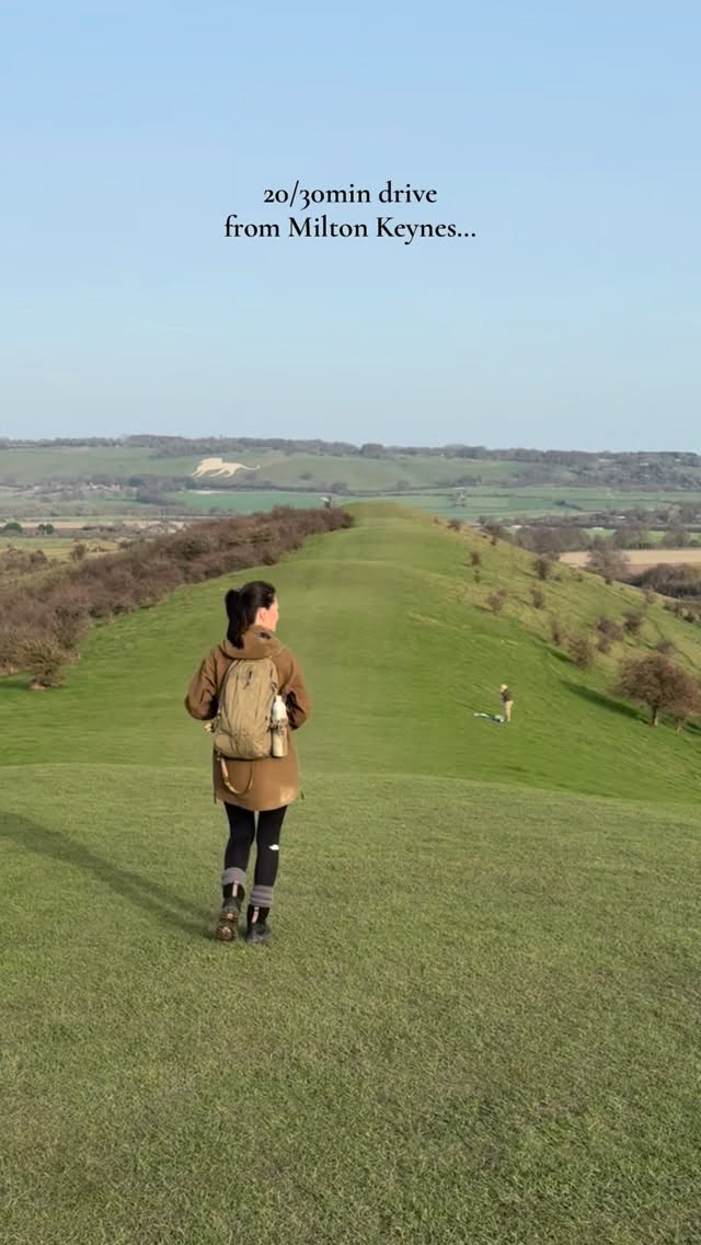 Perfect for the Easter Weekend. Just a 20–30 mins (1 mile) walk from the car park to the top, with 360° views over the Vale of Aylesbury, Chilterns & Bucks countryside. Family-friendly, romantic at sunset and you can easily do loop walks around the Chilterns if you’re feeling adventurous 🥾
Nearest postcode for Ivinghoe Car Park is LU6 2EG. You’ll hit signs close by or to hit the exact spot it’s W3W:
///motivates.bypasses.delusions
Save for later and follow me for local maps 😊❤️
#chilternhills #miltonkeynessmallbusiness #miltonkeynes #ivinghoebeacon #aylesburyvale