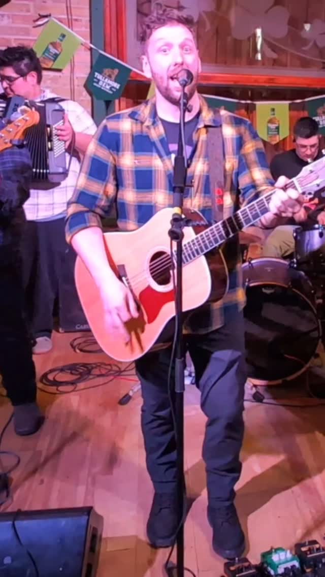 Its actually insane how niche your music taste has to be cuz ending up on a video from a horror infused celtic punk band from Salt lake city is pretty psychotic.
#folkpunk #celtic #celticpunk #saltlakecity