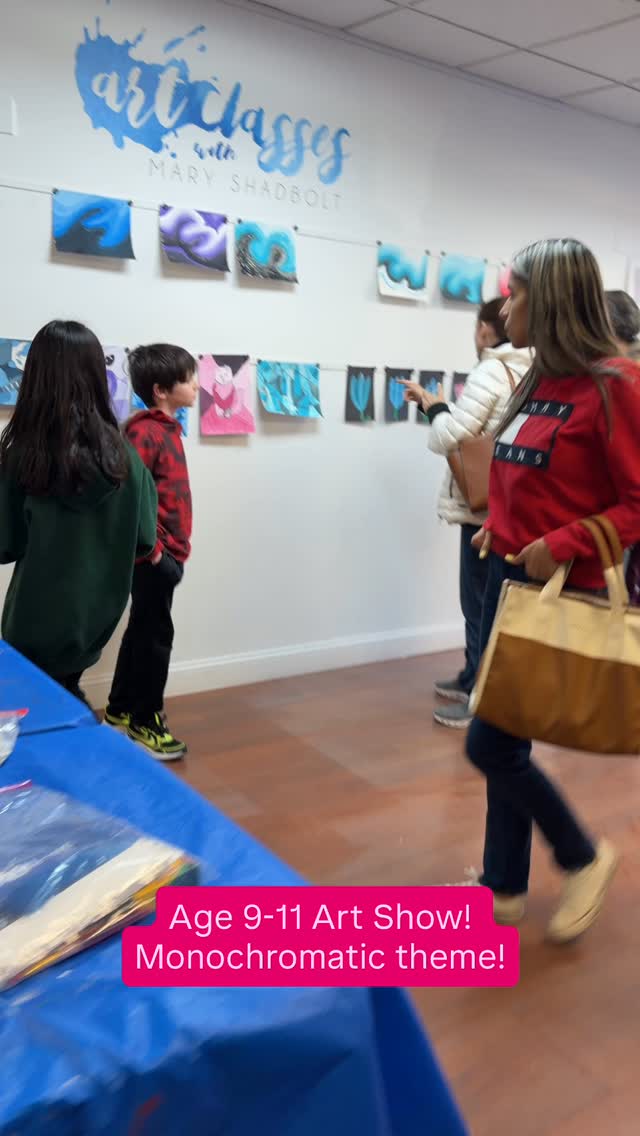 Art show for age 9-11 artists! They learned how to create tints and shades, building a monochromatic design. We then used that knowledge to create a painting of their choice. And finally- same knowledge but with oil pastels! These young artists were truly remarkable with their results and we celebrated with a great art show! Thank you to their families and friends for supporting them in their art show!
#artclasseswithmaryshadbolt #artschoolnj arted arteducation njartclasses denvillenj artmattersnj arthistory artctulture colortheory elementaryart dbae crosscurricular elementsandprinciplesofart morriscountynj njart denvillenj nnj