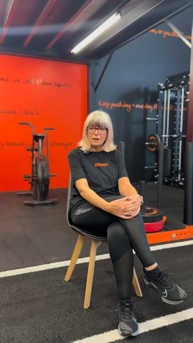 Meet Ed, 65 from Shrewsbury. 🏡
Ed joined Endorph after having a fall.
Her consultant said she would likely need a knee replacement due to Arthritis 🦴
Being pro active Ed asked “What can I do to avoid this?”
The answer… Strength training 💪
Since joining Ed has got fitter, stronger, leaner but most importantly improved strength and function in her knees.
She has made a bunch of friends and built consistency.
What Ed loves most about Endorph is the people and flexibility with our group coaching times which makes it easy to attend 🧡
Watch the video to find out more 🙌👆