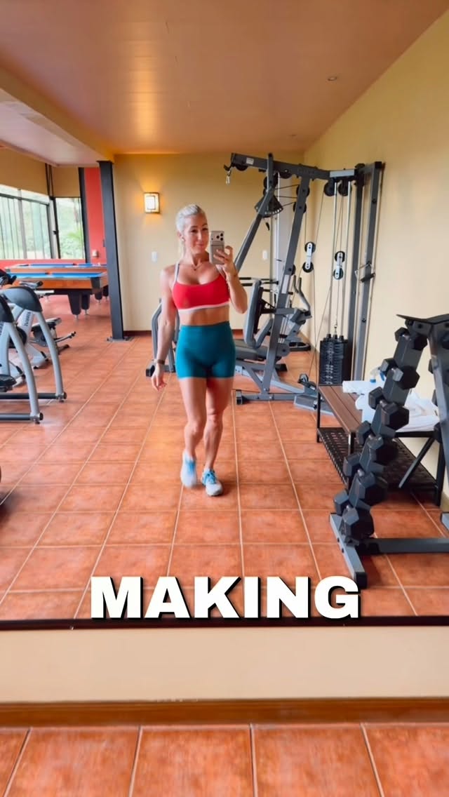 There are so many days I don’t wanna go, but then I remember the feeling after I finish and that’s what motivates me the stuff to those doors every time.
That post workout feels always gets me.
#workout #gymgirlie