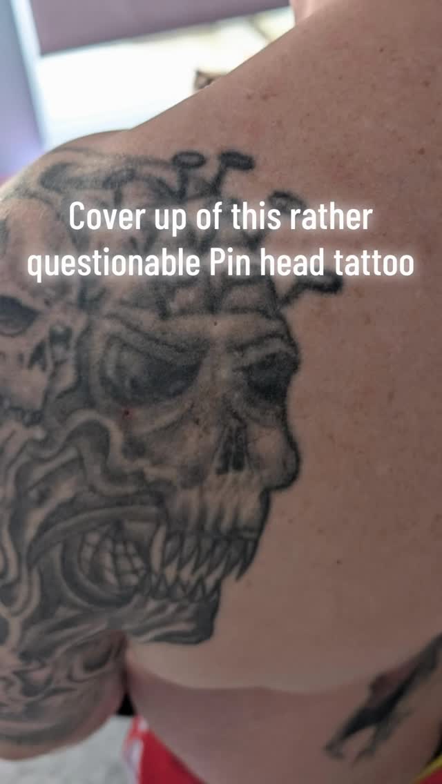 I do love a good cover up… 🖤
Bye Pinhead! (If that is who you are) 😬
.
.
.
.
.
.
#coverup #coveruptattoos #alien #pinhead #hellraiser #aliens #coverups
#tattoo #tattoos #stowmarket #ink #inked #getinked #girlswhotattoo #tattooist #art #femaletattooist #gettattooed #prettyinink #Suffolk #girlswithtattoos #tatts #lgbtsafespace #dowhatyoulove #follow #femalerun #safespace #tattoosarecoolandyouknowit