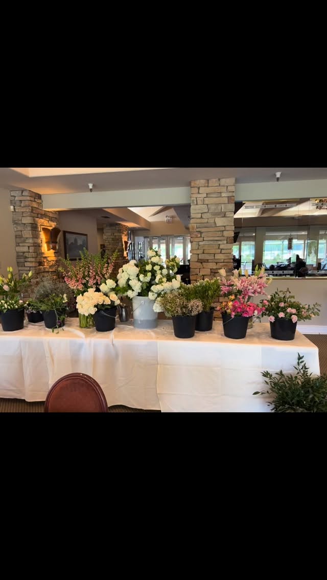 Such a fun workshop last night! #weloveflowers #flowerfarming