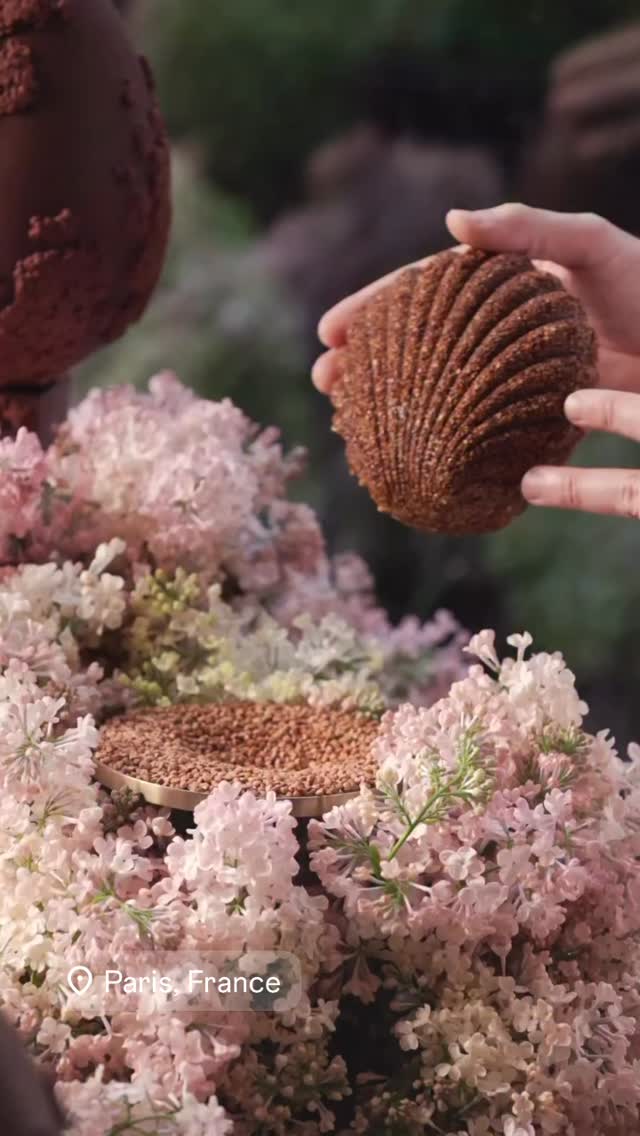 @fsgeorgevparis An Easter Tea Time to be savored at L’Orangerie. A seasonal moment of indulgence imagined by Chef @michaelbartocetti, alongside Chefs @guillaumecabrol and @alantaudon.
Available until April 6, 2026.
@thetravelbuds
#FSGeorgeVParis