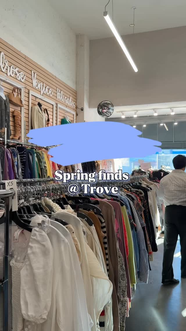 Wanting some fun new wardrobe pieces!! We have new pieces everyday! Come shop in store! ⭐️
#springwardrobe #consignment #thrifthaul #trovela #vintagela