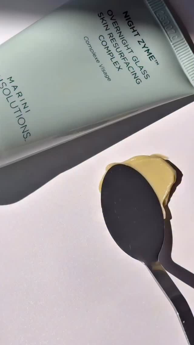 We’re so excited to introduce Jan Marini Skin Research (Marini Skin Solutions) to the clinic, a powerhouse, science-backed line known for real, visible results.
Formulated with advanced ingredients like stabilized Vitamin C, retinol, and peptides, Marini works deep within the skin to boost collagen, improve texture, target pigmentation, and support long-term skin health. This is corrective + preventative skincare, done right.
Ready to upgrade your routine? Book a consultation with Madison to build a personalized regimen tailored to your skin goals.
Available in clinic now
📞 Call 604-943-9399
📧 reception@viewlaser.com