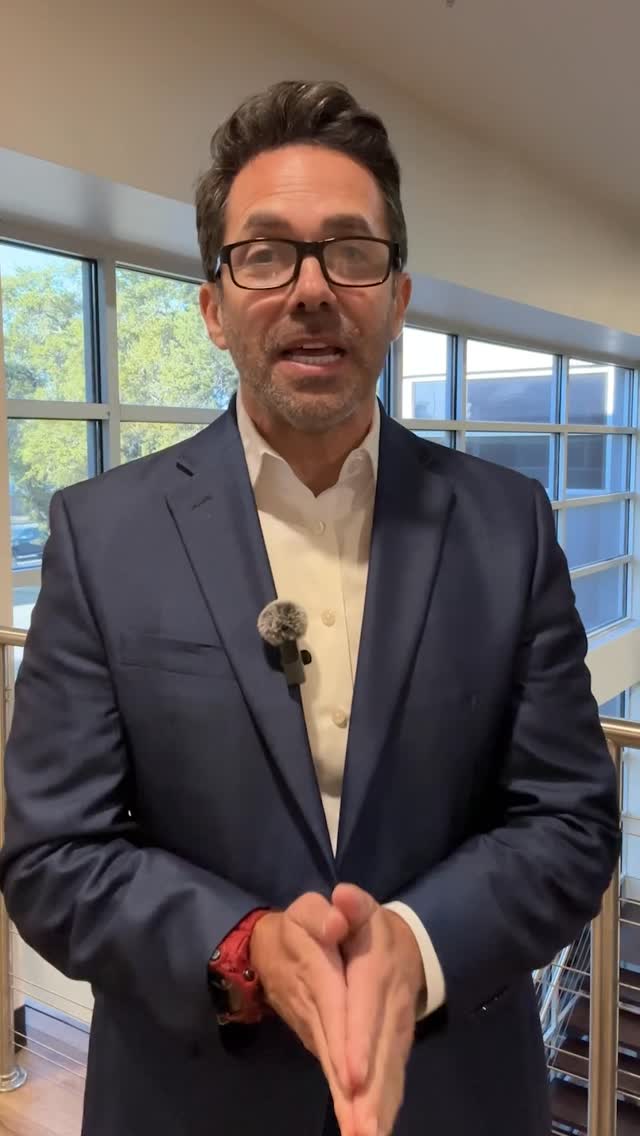 New chapter, same mission 💫
Making the switch to Efinity Mortgage has been such an exciting move for me. I’m stepping into a space that allows me to serve my clients at an even higher level, with more flexibility, better solutions, and a team that truly aligns with how I believe this experience should feel.
Because buying a home isn’t just a transaction… it’s a life moment. And you deserve guidance that feels supportive, honest, and actually in your corner every step of the way.
Grateful for growth, new opportunities, and all of you who continue to trust me through every season 💜