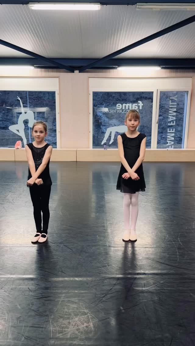 Nele und Mila zeigen ihre eigene Choreografie ❣️#famedancers