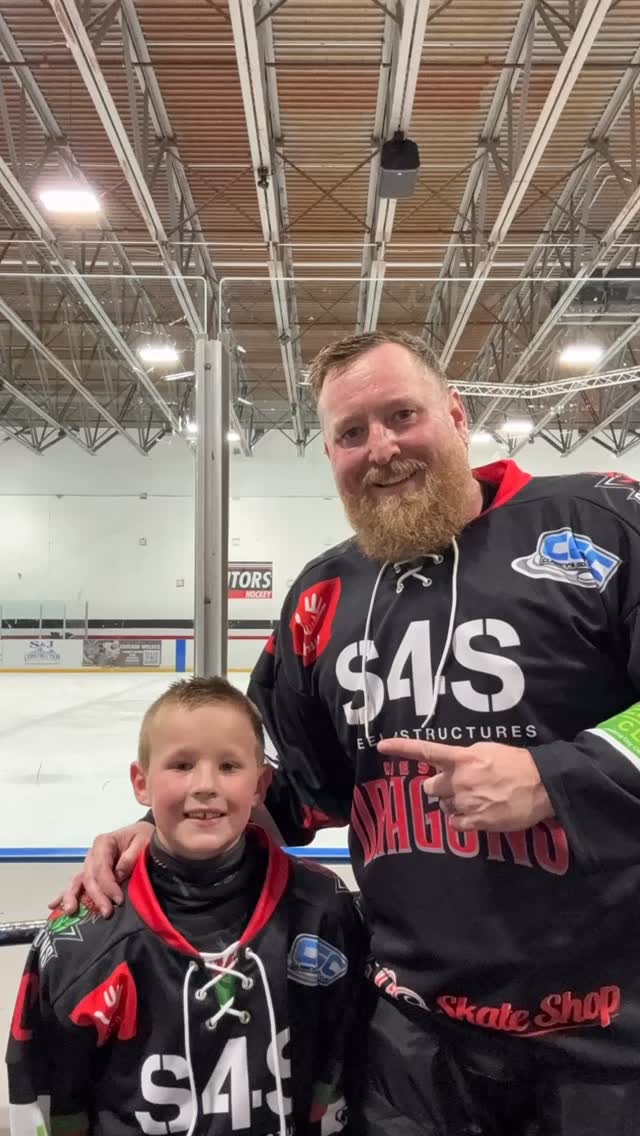 Rocking our new @dragonsihc jerseys here @midwesttrainingandice today ! #effingterrible #hockeyisfamily #bemoredragon