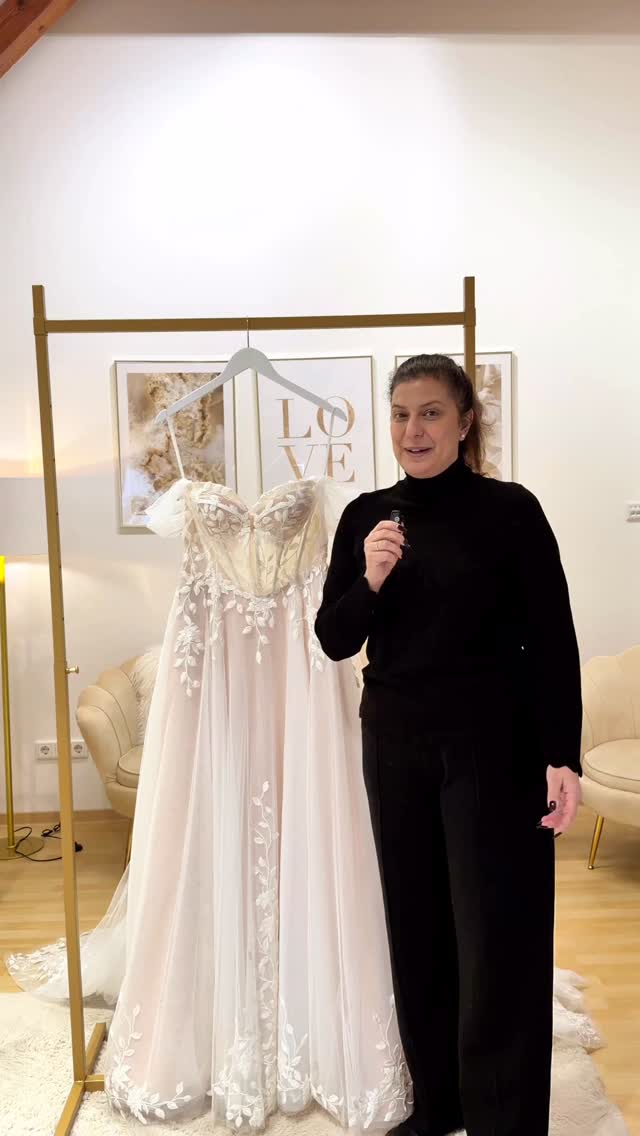 Manu spricht Klartext:
Was kostet ein Brautkleid wirklich? 👰♀️
Von Traumkleid bis versteckte Kosten. Hier kommen die echten Zahlen 💸
Was hat dich am meisten überrascht?
#inweissbrautatelier #weddingdress #brautkleid #realtalk #brautmodengeschäft
📹 @nifa.pictures