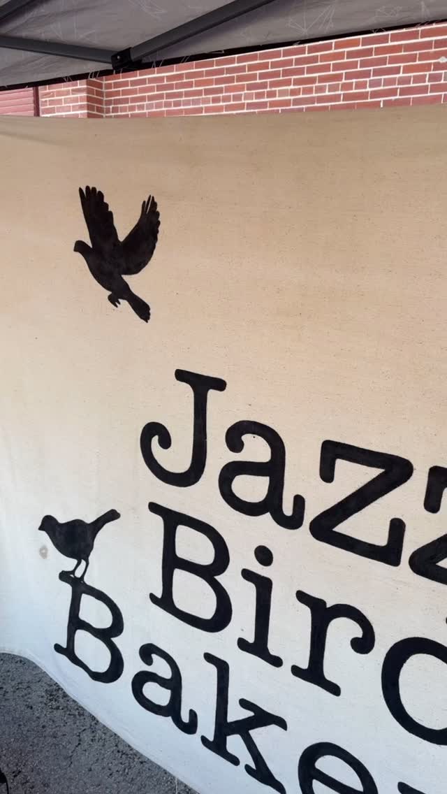 It’s @gofarmersmarket day! Come on down 9-12 for #minicakes #cakepops #maximini last day to get the strawberry basil!