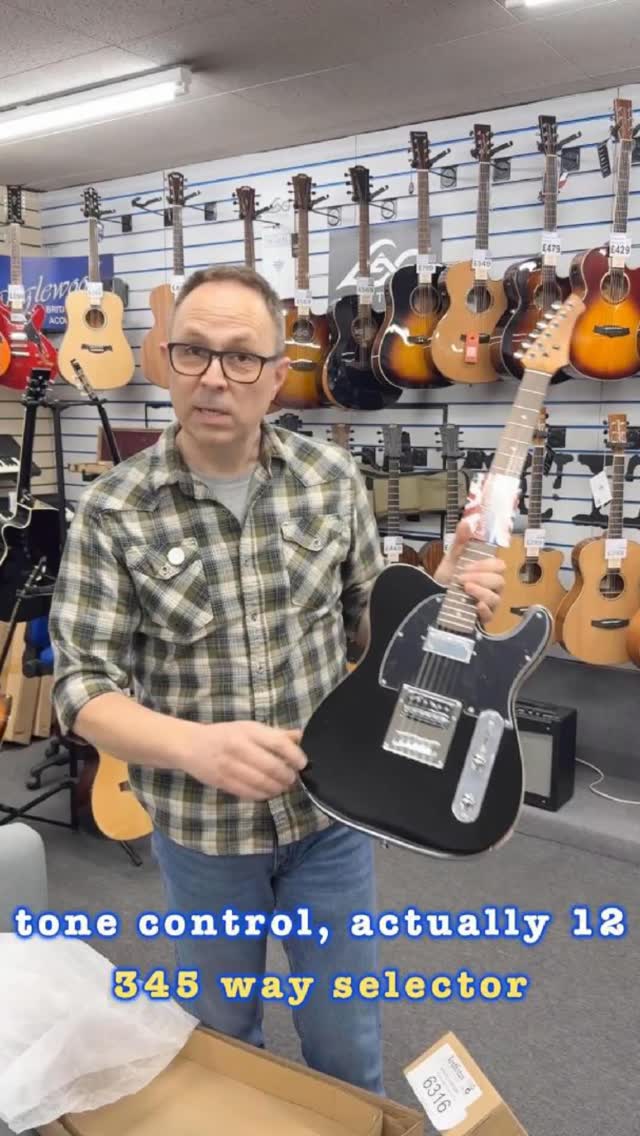 🖤 “Unboxing the Northstar Pro by @tanglewooduk NSP2BK — glossy, black, and looking like it was built to headline.”
#tanglewood #northstar #northstarpro #nsp2bk #stourbridgemusic #shoplocal #musicshop #telecaster #unboxing