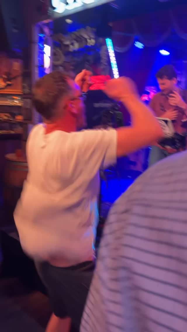 Last minute set at @chattahoochees tonight. My good mate @tane.rua and I played Thursday night just gone, didn’t expect it to be this fun 😂