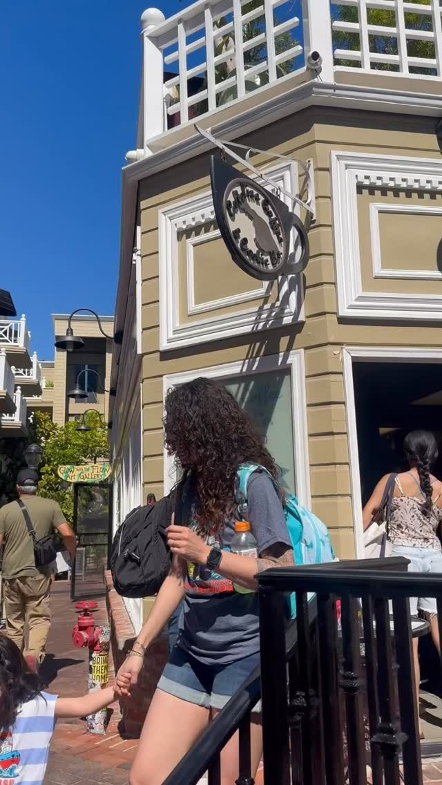 Your new favorite coffee spot… right here in Catalina ✨
#catcookieco