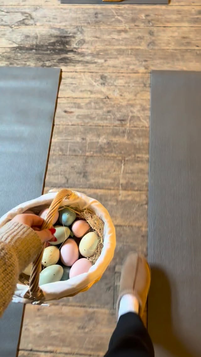 The Spring Hunt 🐣🎀
A spring morning for the girls - rooted in lightness, play and not taking things too seriously!
We started with Pilates, moved into a girly Easter egg hunt, and ended with coffee & a yap, with that feeling of just being around the right people 🤍
The sweetest way to spend a spring morning 🌸
Thank you so much to our incredible sponsors:
@parchmentstreetdental @theoceanrooms @chloesheadspa @byolivia_ocaesthetics @laurenscriven_makeupartist @hair_by_ella_ @richmondhousebeauty @tichbornearms @limitlessfloat @nailsbyamyf @wildbunchuk @winchestercookery @alicegracemua @meganmileslashstudio @laurenhillhair @skinlogicromsey @thehideoutselfcareclub @cherrywood_kitchen @revitalise.hub @the.willow.wellness @refine_bishopswaltham @ellonies_refine.dine @turnerandtams @_slbeautyandlashes @solace.sauna @astrabody.uk @simplyskinltd @botleypizza @theweldingstation @themillatbotley @boozybaruk
Pilates Event • Easter Egg Hunt • Girls Day • Wellness Events UK • Pilates Hampshire • Southampton Events • Adult Easter Egg Hunt • Girly Easter Egg Hunt • Hampshire Events • Content Creator • Winchester Wellness • Adhone Pilates ✨