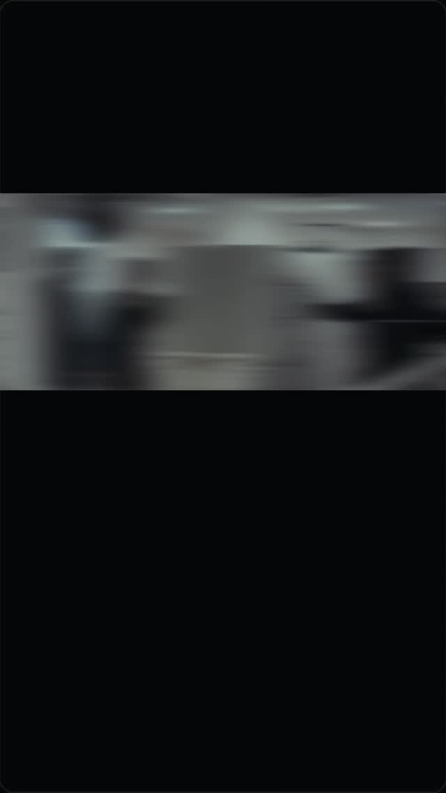 Royal Golden Glove VII Edition
26 de marzo · Hotel Catalonia 505
Una noche que no se mide en premios, sino en lo que representa.
Desde Royal Boxing Club Pomaret hasta Royal Boxing Club – The Corner, compartimos un mismo camino: disciplina, lealtad y evolución constante.
Este viernes nos reunimos, primero en casa —en el corazón de Corner—, para seguir construyendo lo que somos… y después, para celebrarlo.
La séptima edición del Royal Golden Globe fue más que una entrega de galardones.
Fue un encuentro entre personas que entienden el esfuerzo, que valoran el proceso y que forman parte de algo que va más allá del boxeo.
Risas, complicidad y momentos que quedan.
Porque esto no es solo un club… es una forma de vivir.
“La sangre te hace pariente, pero la lealtad te hace familia.
#stylerbc #flowrbc #royalboxingclub