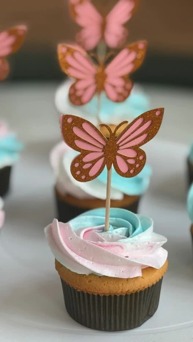 Part 4 โ The Cream. This was her favorite part, Liking part. ๐ Final part next. #cupcakedecorating #bakingwithkids #creativekids #homebaking #diycupcakes