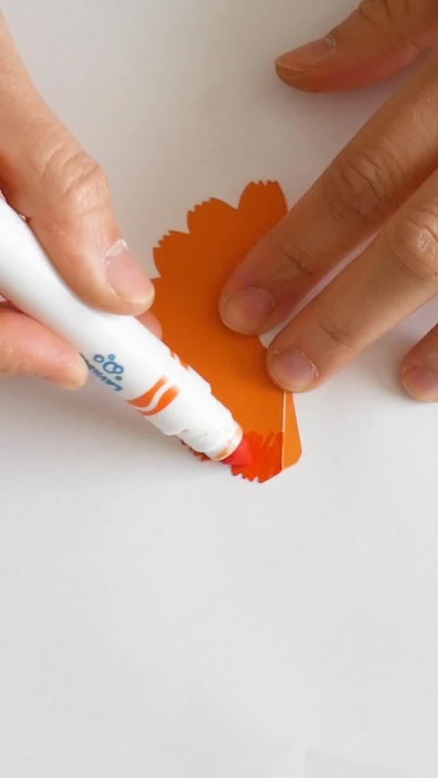 Can’t wait to see the pretty daffodils bloom soon 🌼
It’s honestly still snowing a bit where I am (I’m not kidding)
So in the meantime, let’s make daffodils out of paper
Template is available on our website or Etsy Shop, check the link in our bio or You can leave any comment to find the link directly to the template in your inbox.
Paper: Cardstock from @michaelsstores
Template: @deaneyweaneyblooms cut with @cricut
Hot Glue gun & sticks: @surebonder
#paperdaffodils #paperflowers #springcrafts #paperflowertemplates