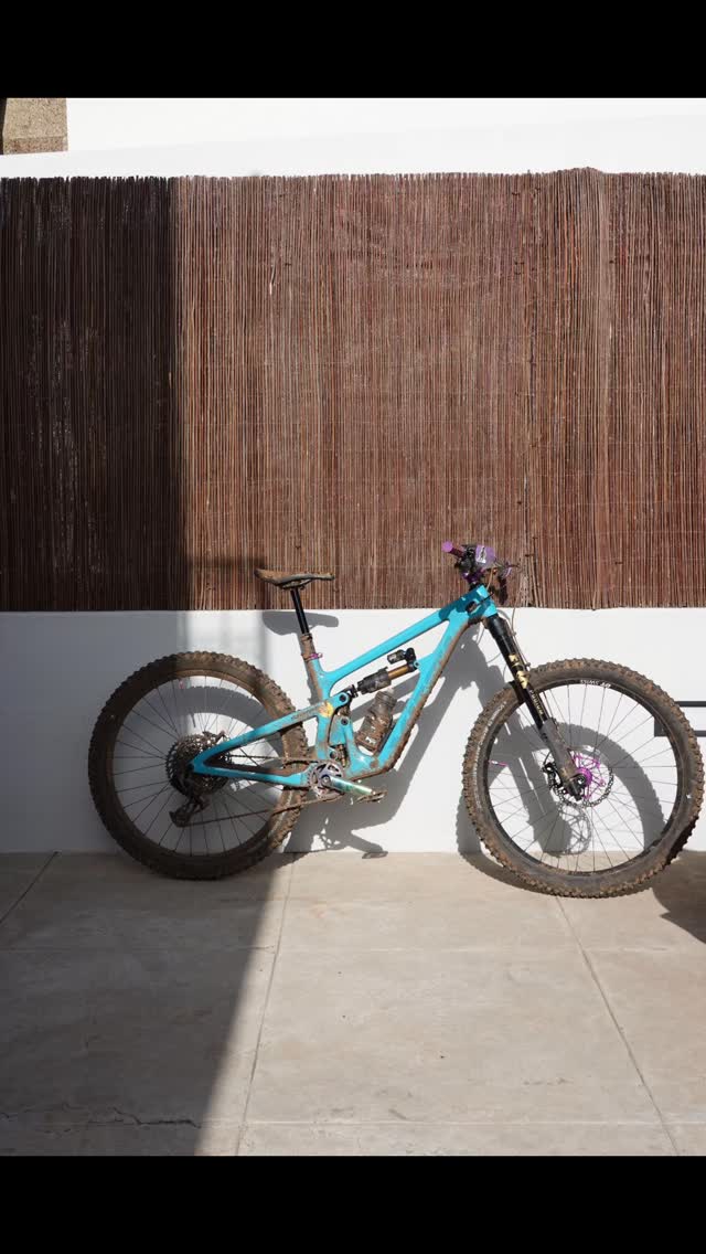 Erfahre jetzt alles über die neuen Yeti Bikes bei uns in Shop.
Schau vorbei auf über 5 Etagen über 250 Bikes sofort im Shop bereit für dich.
www.stoeri-herisau.ch
#yeticycles#mtbswitzerland#bikeshop