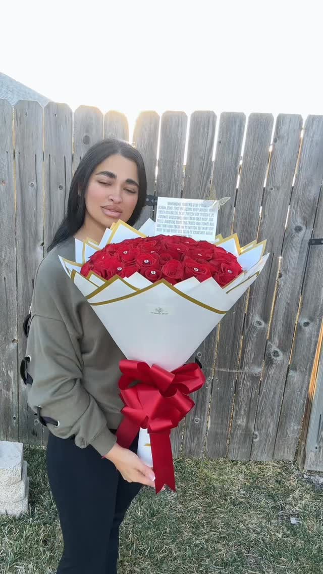 These aren’t sitting on a shelf —
�every bouquet is made fresh, limited, and goes out FAST.
The people who order first… get the best designs.�The people who wait… miss out.
📍 Richmond / Houston delivery�📲 Text to order: +1 (832) 884-8238
Secure yours before today is fully booked.
�#HoustonFlowers #RichmondTX #LuxuryFlowers #BouquetDelivery #FreshBouquets