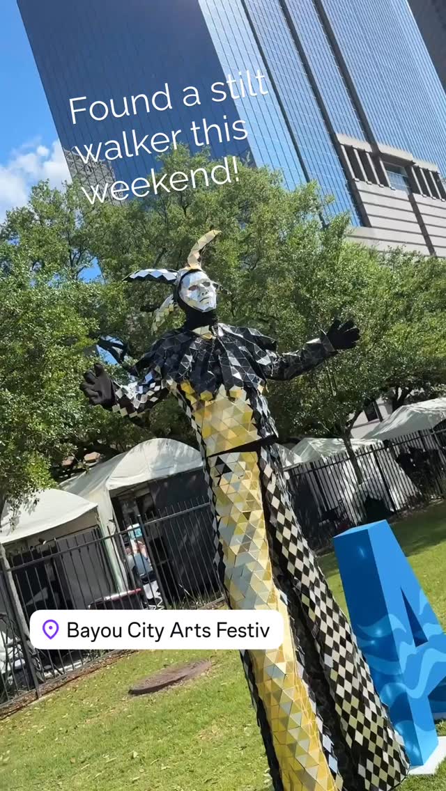 @elevatedentertainers was found at this art festival in Houston
Honestly, this was the first time I’ve seen a #stiltwalker in the wild. Such a cool addition to an event!
#houston #bayoucityartfestival