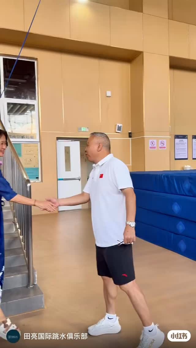 Xu, Yanmei (1988 Seoul Olympic Champion🥇- Platform) visited iDive team! 😊✌️