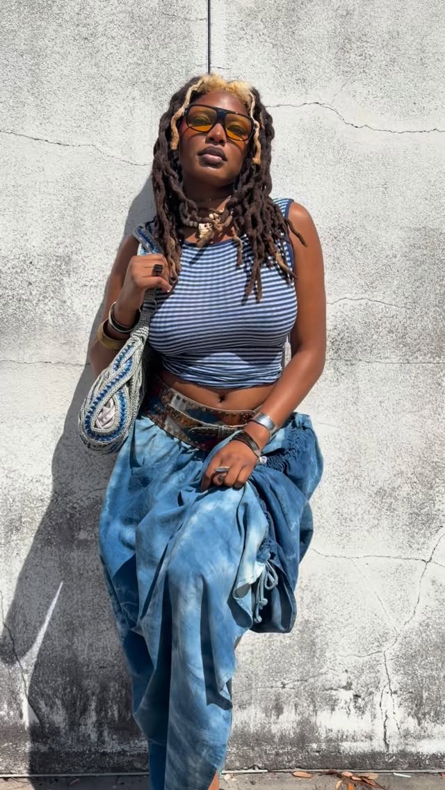 Let’s hear it for our newest edition to the Time Warp crew, the gorgeous Jade 💋 Rocking a colorful festival inspired look & absolutely taking it! ⭐️ Stop by and get styled by Jade today! ❤️🔥
#timewarpbr #shoplocal #midcitybr #vintagefashion #vintageclothing