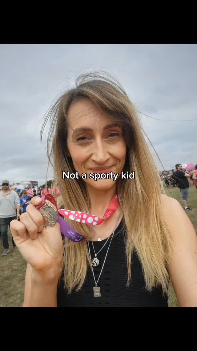 Healing years of PE trauma, one day at a time.
Hit follow and lets do this together 🫶
#90schild #exercisemotivation #weighttraining #over40andfit #girlswholift