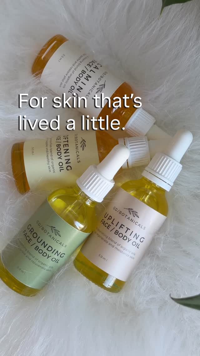 For skin that’s lived a little…
care looks different now.
Softer. Slower.
More intentional.
Just a few thoughtful ingredients
used consistently
and with care.
#ProAging #SlowSkincare #Over40Skin #SimpleSkincare #IntentionalLiving