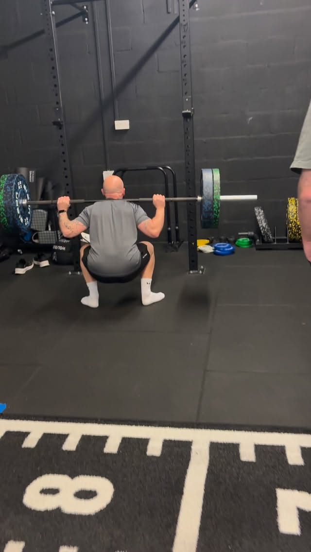 Friday night Full Body Functional Strength in full swing.
This isn’t just lifting, it’s functional movement that carries over into real life. Squats, hinges, pushes, pulls, building strength you actually use every day.
Move better, feel stronger, and finish your week the right way 💪🏻
#hyletefit #swaffhamfitness #hybridtraininguk #functionalfitness #functionalstrengthtraining